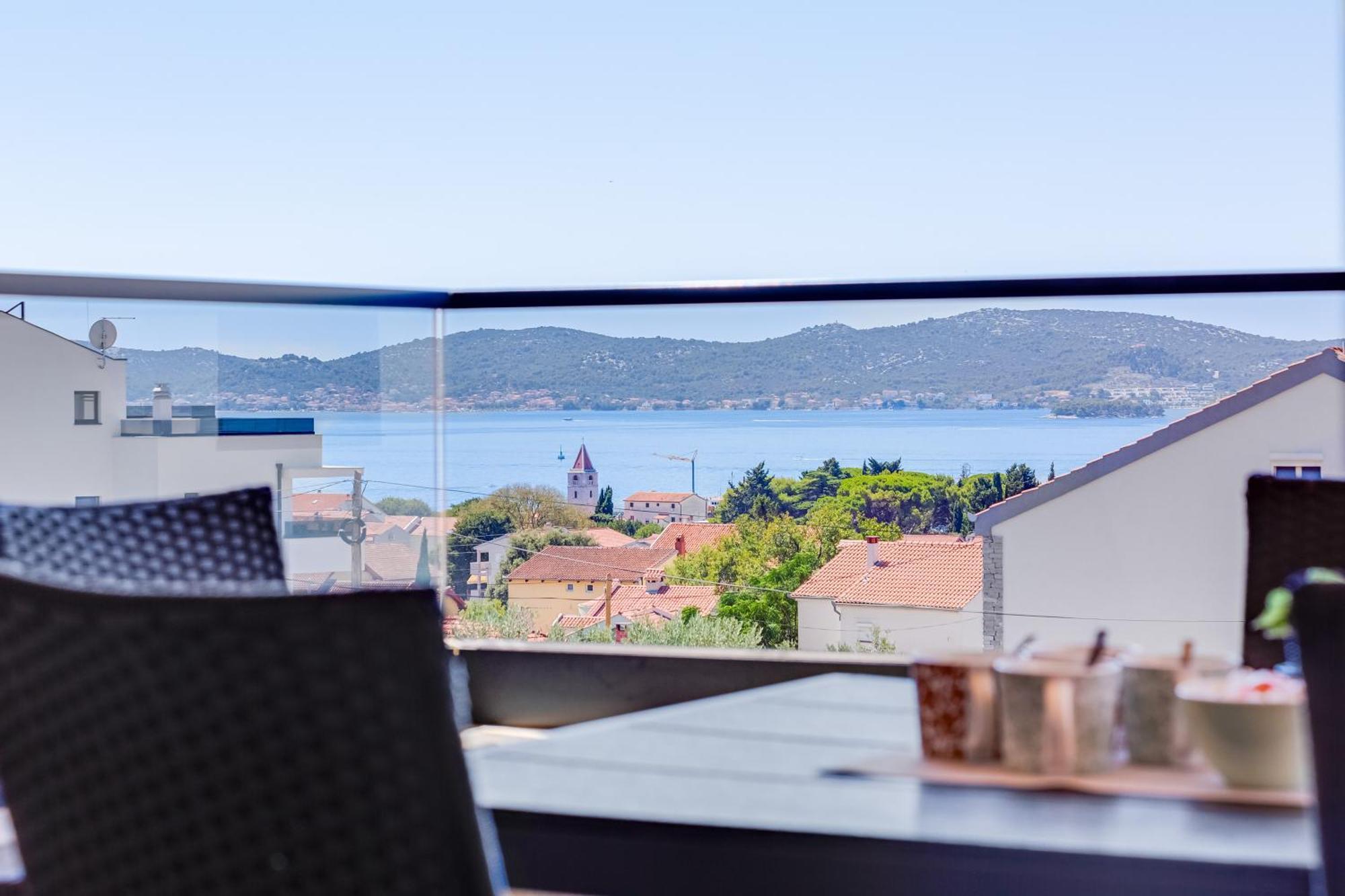 Sea Bay View Apartment - Appartement Avec Piscine Et Magnifique Vue Sur Mer Sveti Filip i Jakov Zewnętrze zdjęcie